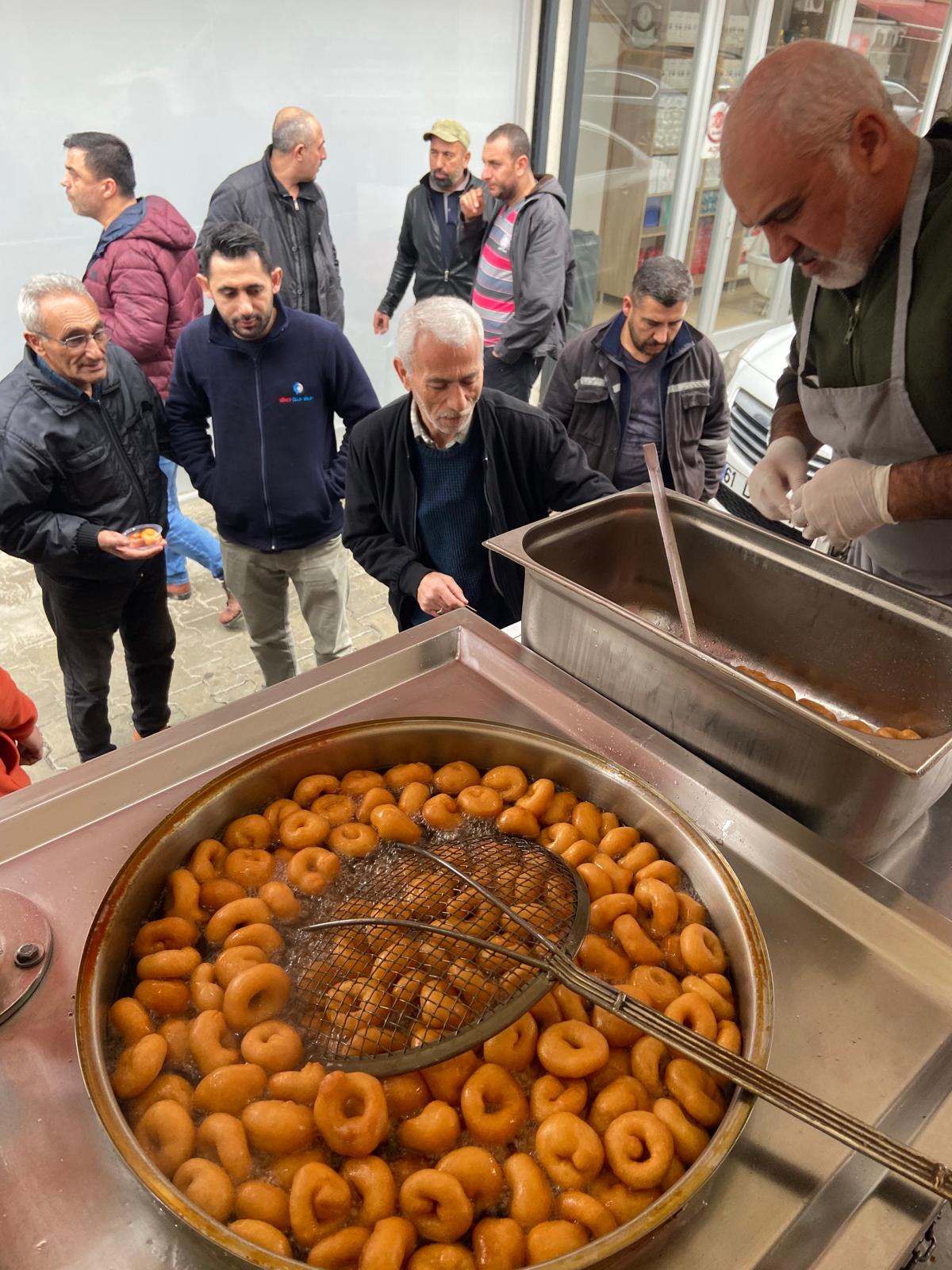 Kaç Kişilik Lokma Döktürmeliyim? - Ataşehir Hayır Lokması